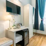 Marlove Sea View With Private Access To The Sea Bed & Breakfast