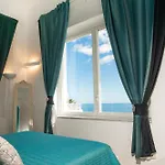 Marlove Sea View With Private Access To The Sea Bed & Breakfast 4*