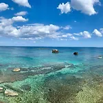 Marlove Sea View With Private Access To The Sea Bed & Breakfast Syracuse