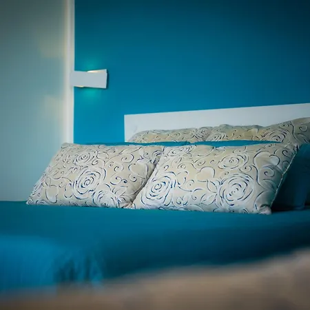 Marlove Sea View With Private Access To The Sea 4* Сиракузы