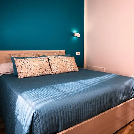 ベッド・アンド・ブレックファスト Marlove With Sea View And Private 4*